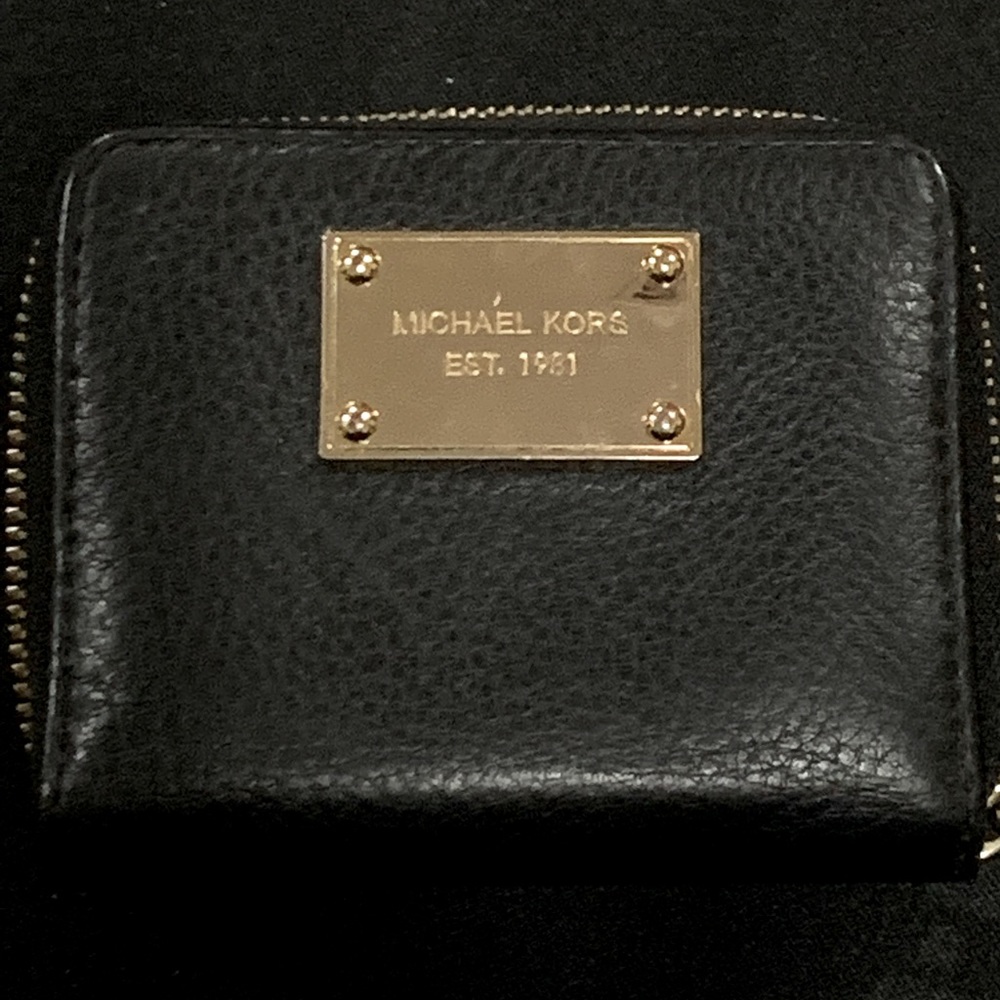 Micheal Kors wallet